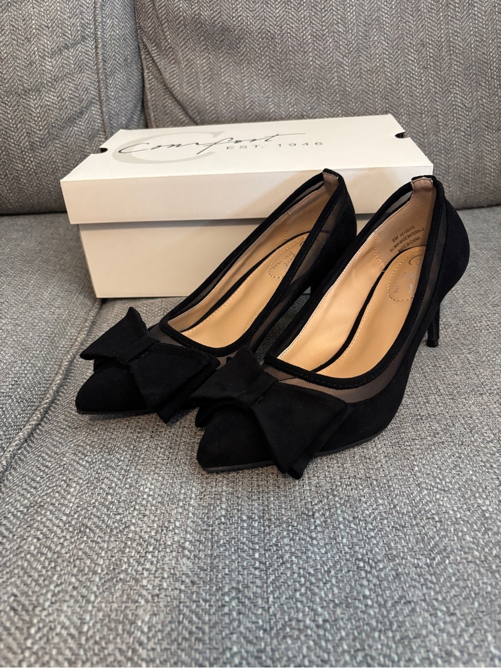 Comfort Est 1946 Black Heels Sz 6